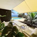 Villa Luxury Oceanview De Nava With Heated Private Pool *