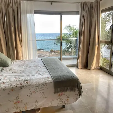 Вилла Luxury Oceanview De Nava With Heated Private Pool