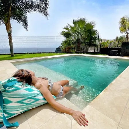 Luxury Oceanview De Nava With Heated Private Pool فيلة