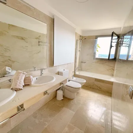 Luxury Oceanview De Nava With Heated Private Pool فيلة *