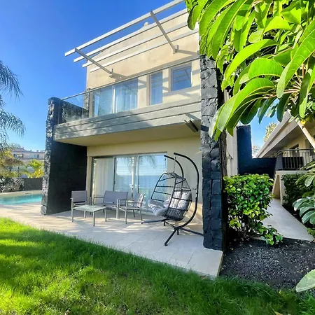 Luxury Oceanview De Nava With Heated Private Pool Вилла