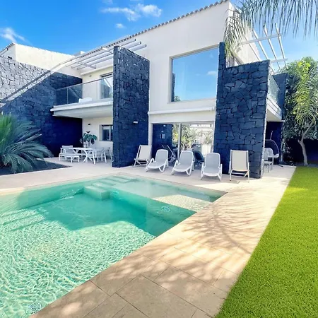 Luxury Oceanview De Nava With Heated Private Pool فيلة