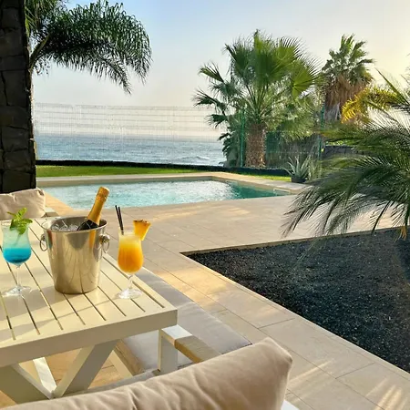 Luxury Oceanview De Nava With Heated Private Pool فيلة
